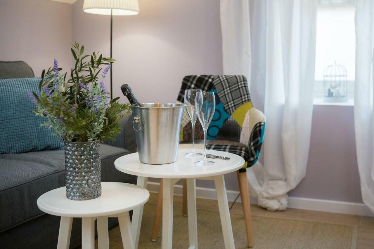 Zlatin Dvor - Apartments For 3, Terrace, Trogir Center, Beach At 5-Min, Bike Friendly 외부 사진